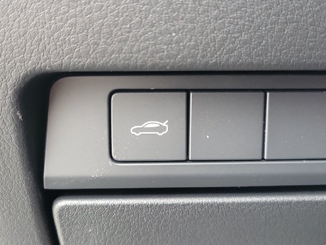 New 2026 MAZDA MAZDA3 s FWD image 19