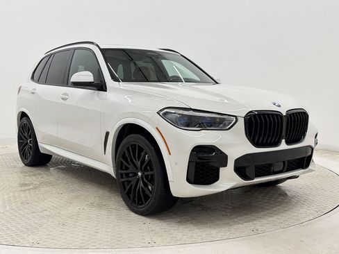 Used 2022 BMW X5 M50i w/ Executive Package AWD/4WD image 7