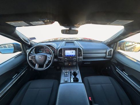 Used 2020 Ford Expedition XLT image 14