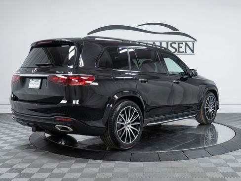 New 2026 Mercedes-Benz GLS 580 4MATIC image 5