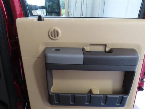 Used 2015 Ford F350 Lariat w/ Chrome Package image 32