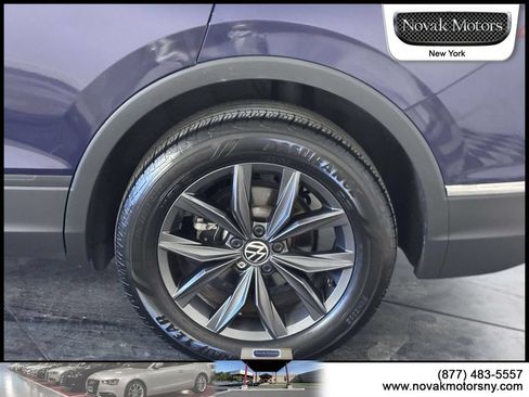 Used 2023 Volkswagen Tiguan SE AWD/4WD image 8