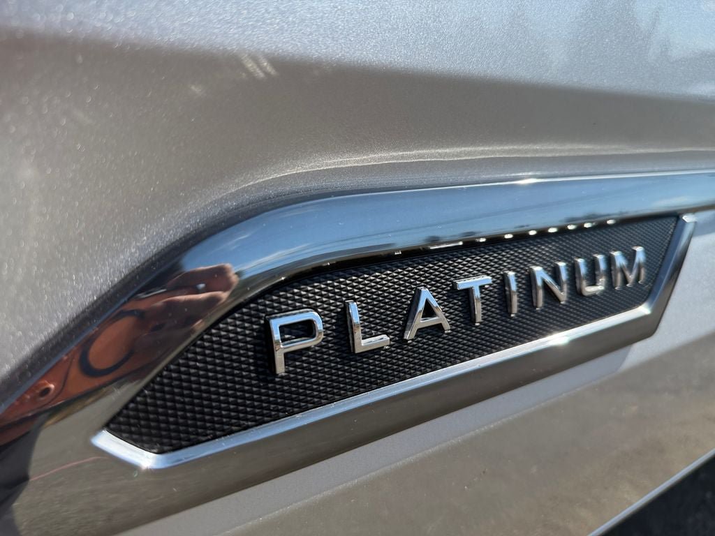 Used 2025 Toyota Sequoia Platinum AWD/4WD image 35