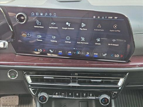 New 2026 Chevrolet Traverse Z71 w/ Enhanced Driving Package AWD/4WD image 13
