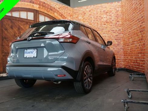 Used 2023 Nissan Kicks SV FWD image 7