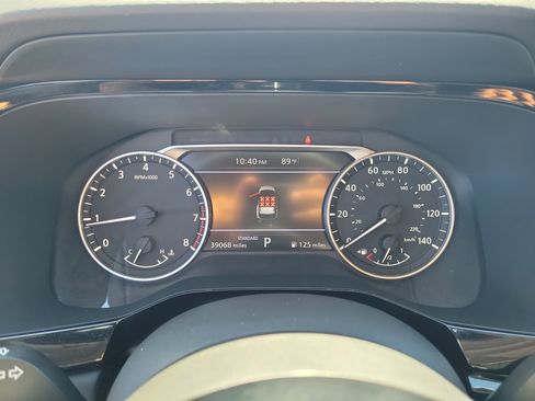 Used 2022 Nissan Pathfinder S FWD image 26