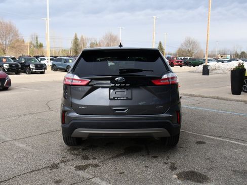 Used 2022 Ford Edge SEL w/ Convenience Package image 5