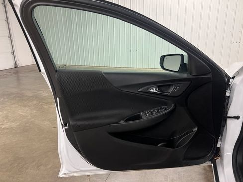 Used 2024 Chevrolet Malibu RS FWD image 15