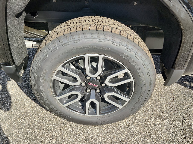 New 2026 GMC Sierra 1500 AT4 w/ Technology Package AWD/4WD image 5