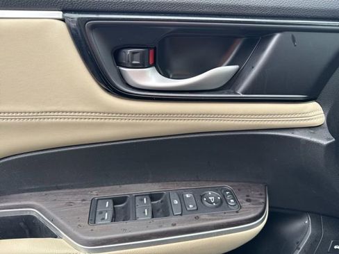 Used 2018 Honda Clarity Plug-In Hybrid image 15