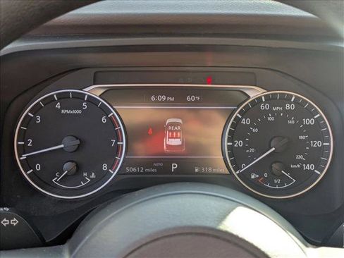 Used 2023 Nissan Rogue S image 11