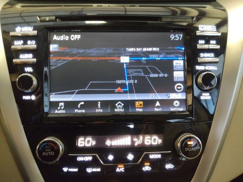 Used 2017 Nissan Murano SL FWD image 25