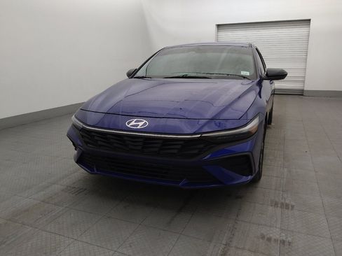 Used 2025 Hyundai Elantra Sport FWD image 15