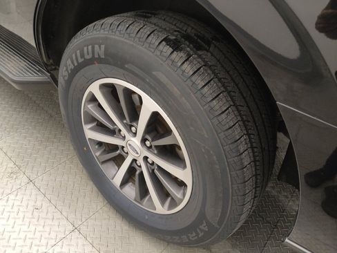 Used 2021 Ford Expedition XLT RWD image 31