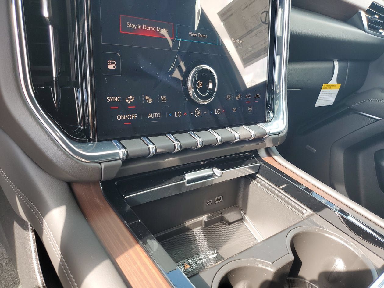 New 2026 GMC Yukon Denali RWD image 23