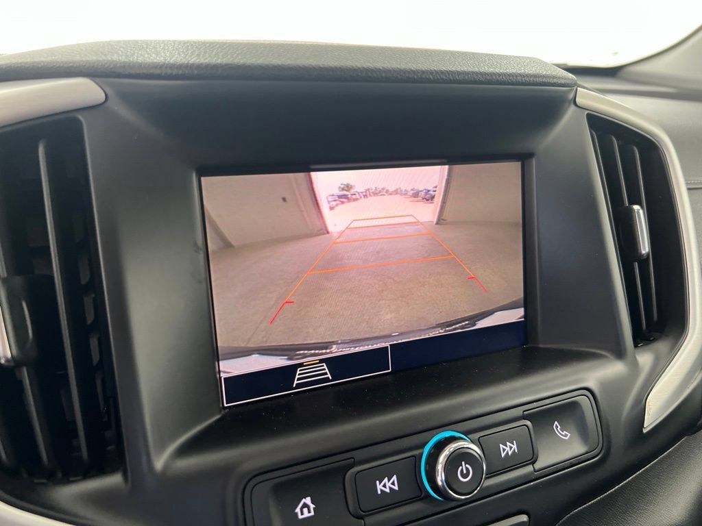 Used 2024 GMC Terrain SLE FWD image 14