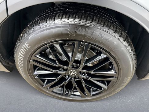 Used 2025 Acura MDX A-Spec image 21