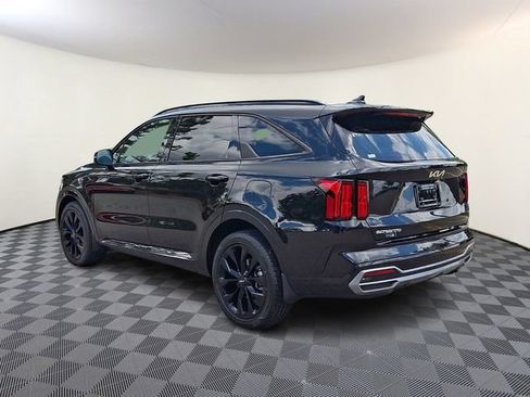 Certified 2023 Kia Sorento SX FWD image 5