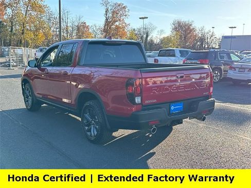 Used 2025 Honda Ridgeline Sport image 3