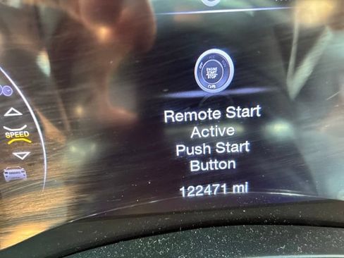 Used 2017 Jeep Grand Cherokee Altitude AWD/4WD image 6