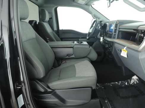 Used 2024 Ford F350 XLT w/ 360-Degree Camera Package image 11