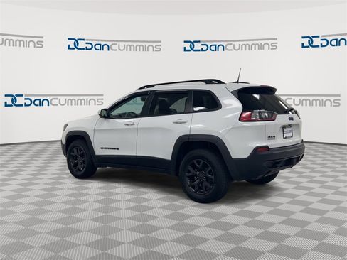 Used 2020 Jeep Cherokee Latitude image 6