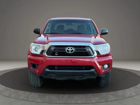Used 2013 Toyota Tacoma PreRunner w/ SR5 Pkg RWD image 2