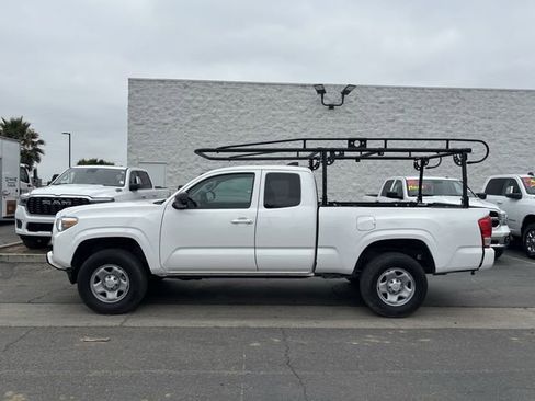 Used 2023 Toyota Tacoma SR RWD image 2
