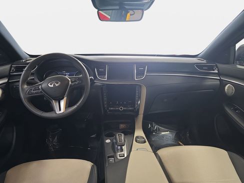 Certified 2025 INFINITI QX55 Essential AWD/4WD image 9
