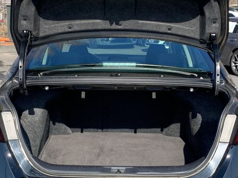 Used 2025 Nissan Altima 2.5 SV image 32