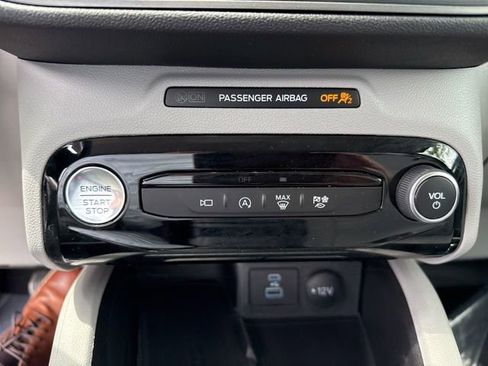Used 2023 Ford Escape Active w/ Tech Pack #2 AWD/4WD image 5