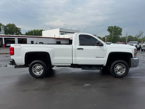 Used 2016 Chevrolet Silverado 2500 W/T w/ WT Convenience Package AWD/4WD image 6