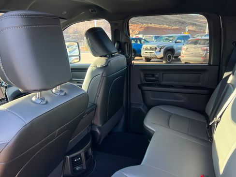 New 2026 RAM 2500 Tradesman AWD/4WD image 19