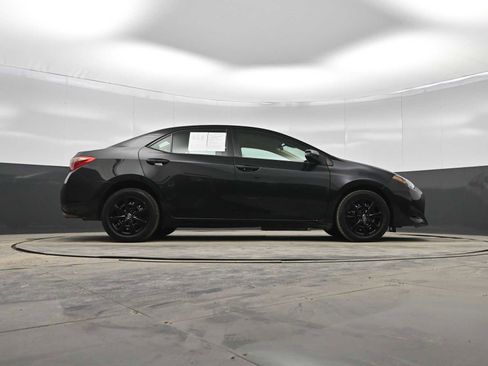 Used 2019 Toyota Corolla LE image 37