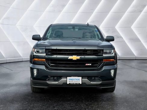 Used 2018 Chevrolet Silverado 1500 LT w/ All Star Edition image 2