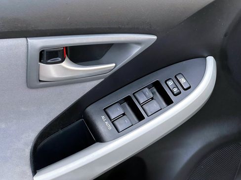Used 2012 Toyota Prius Two FWD image 11