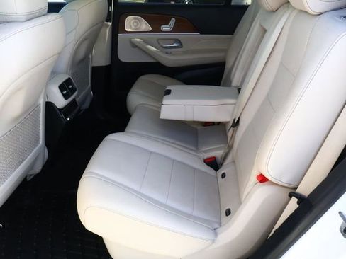 Used 2022 Mercedes-Benz GLS 450 4MATIC image 24