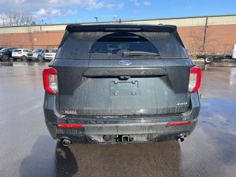 Used 2024 Ford Explorer ST-Line w/ Class IV Trailer Tow Package image 6