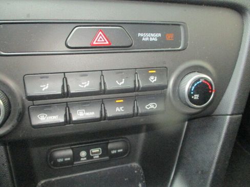 Used 2018 Kia Sportage LX image 26