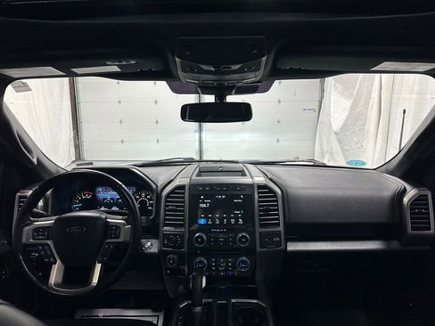 Used 2018 Ford F150 Platinum w/ Equipment Group 701A Luxury image 38