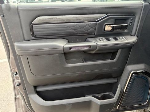 New 2026 RAM 2500 Limited AWD/4WD image 11