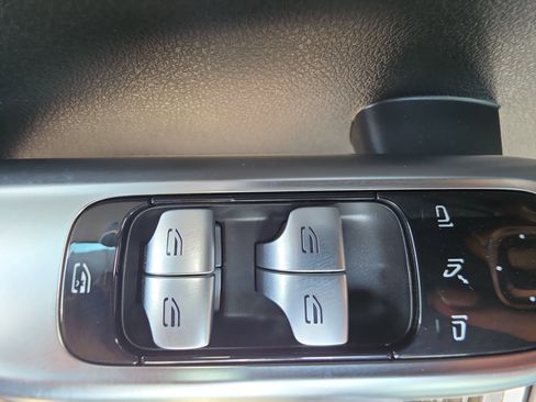 Used 2024 Mercedes-Benz C 300 Sedan image 28