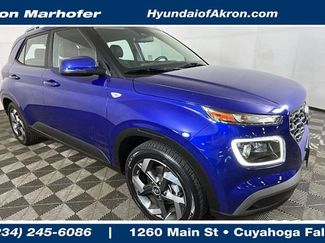 Used 2024 Hyundai Venue Limited FWD video 1