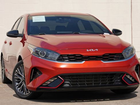 Used 2022 Kia Forte GT-Line image 2