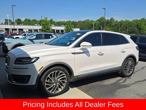 Used 2019 Lincoln Nautilus Reserve FWD image 2