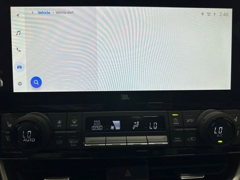 Used 2025 Toyota Grand Highlander AWD image 33