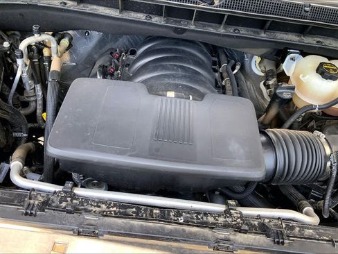 Used 2024 Chevrolet Tahoe Z71 AWD/4WD image 31