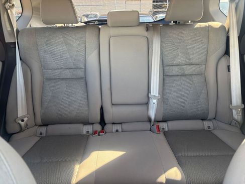 Used 2025 Nissan Rogue SV FWD image 40