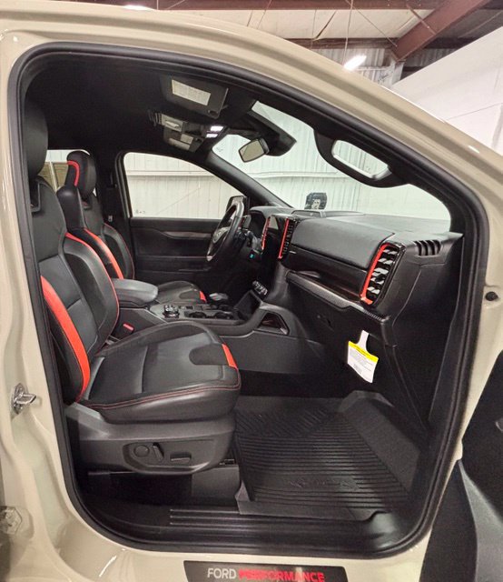 Used 2025 Ford Ranger Raptor AWD/4WD image 18