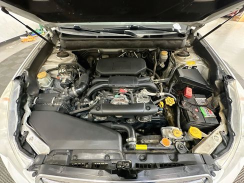 Used 2012 Subaru Legacy 2.5i Limited w/ Popular Pkg 2 AWD/4WD image 32
